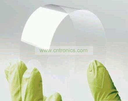 將Willow Glass彎曲。