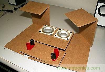 焊接完畢，背面