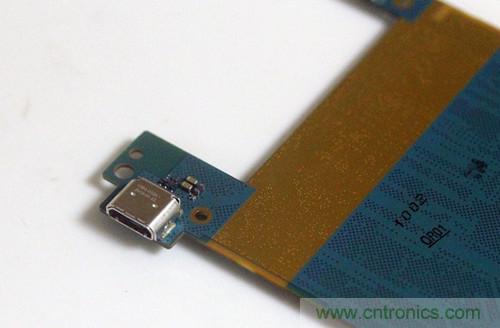 拆解4G新機(jī)索尼M35t：用料十足，易于維修