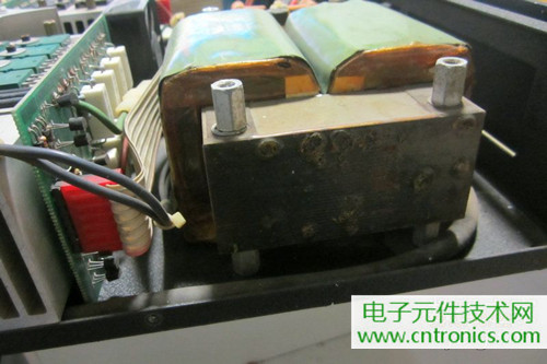 用料很給力！專(zhuān)業(yè)后級(jí)功放美國(guó)高峰FA1201拆解