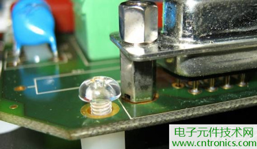 觸摸屏售價(jià)過萬？一臺(tái)工控設(shè)備觸摸屏拆解