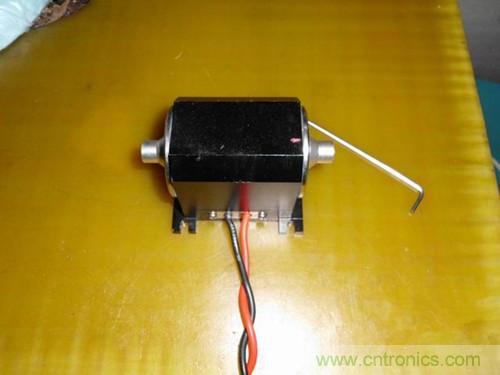 這貨一萬(wàn)三？50W半導(dǎo)體激光模塊拆解