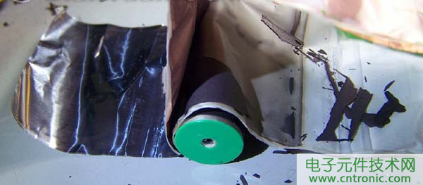 筆記本電池拆解，探秘電池內(nèi)部結(jié)構(gòu)