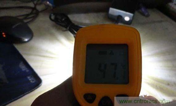 變廢為寶！風(fēng)扇散熱器變身山寨LED燈