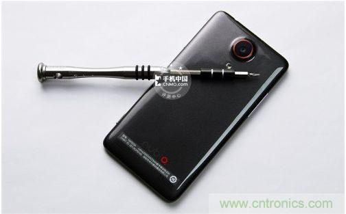 棋逢對手，詳拆努比亞Z5S如何力拼小米3 ？