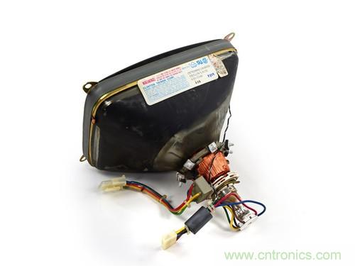 拆！古董級Macintosh 128K電腦