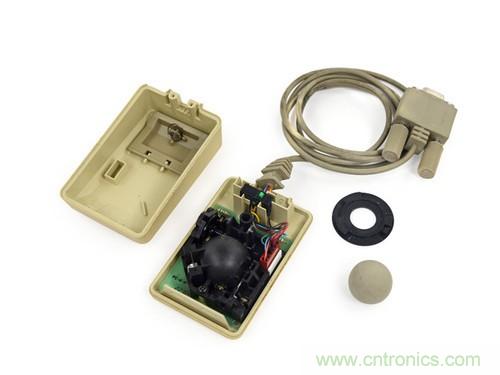 拆！古董級Macintosh 128K電腦