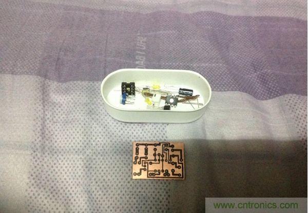 轉(zhuǎn)印、刮焊盤、備元件準(zhǔn)備焊接