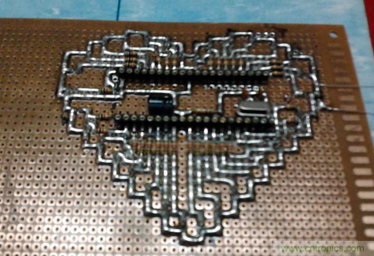 三八節(jié)將至！DIY心形LED流水燈！你們懂的~