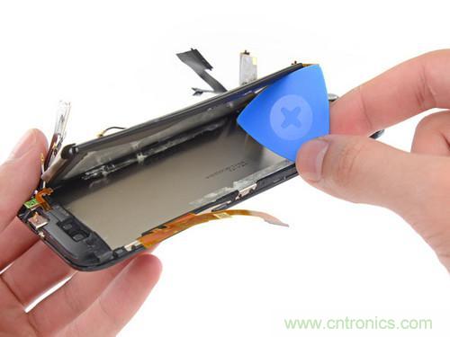 牛人強(qiáng)拆！新HTC One(M8)真機(jī)精密做工難修理