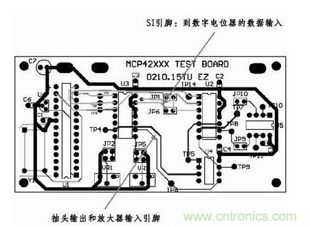 采用這種新的布線，將模擬線路和數字線路隔離開了。增大走線之間的距離，基本消除了在前面布線中造成干擾的數字噪聲。