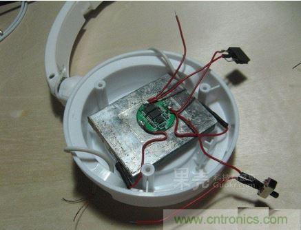 DIY頭戴式藍(lán)牙耳機(jī)，