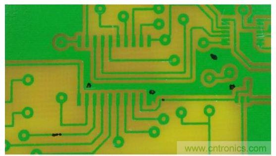 蝕刻板。注意記號(hào)筆墨水仍然非常完整