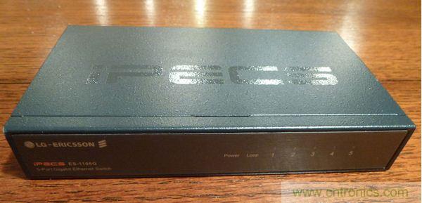 圖1：LG愛立信公司5口千兆以太網(wǎng)(GbE)交換機(jī)ES-1105G正面圖。