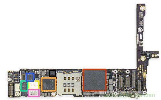 iPhone 6 Plus主板采用1GB RAM的蘋果A8 SoC作為核心部件。（來(lái)源：iFixit）