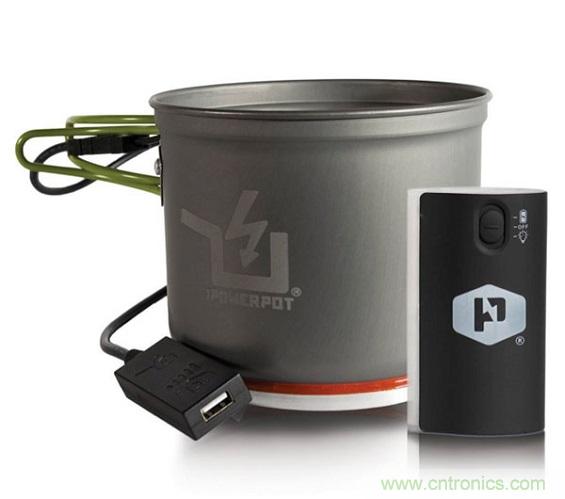 圖6：Powerpot設(shè)備利用熱源發(fā)電，使用者能一邊烹煮食物一邊為移動(dòng)設(shè)備充電。