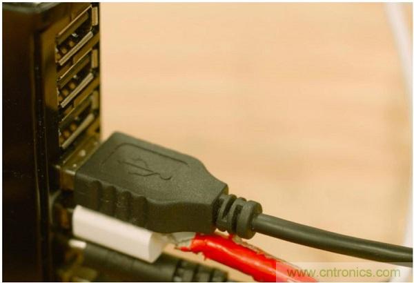 C.H.I.P. 和 Pi Zero超微型電腦&mdash;&mdash;誰才是創(chuàng)客們心里的 No.1？