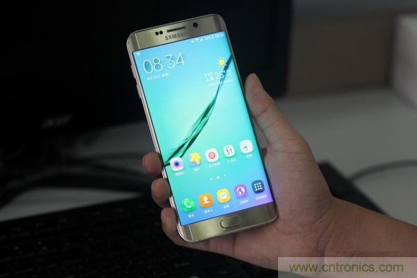 三星S6 Edge+拆解：比S6 Edge加在哪里？