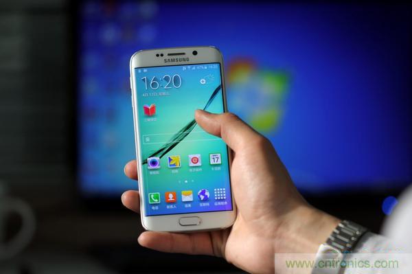 三星S6 Edge+拆解：比S6 Edge加在哪里？