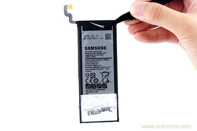 Galaxy Note5拆解，與S系列差距日漸模糊