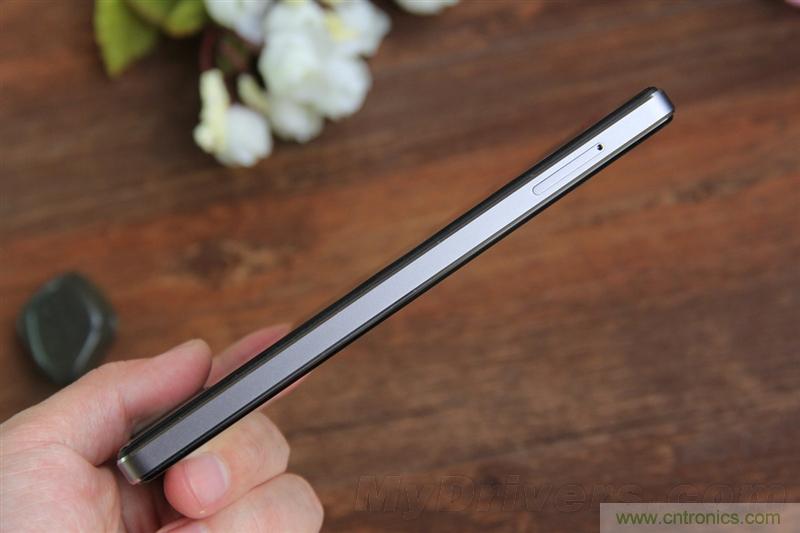 無邊框的 nubia Z9 ，一款既有驚喜，又有驚艷的智能手機