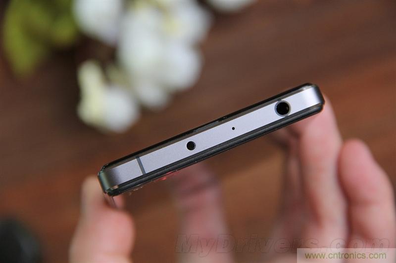 無邊框的 nubia Z9 ，一款既有驚喜，又有驚艷的智能手機