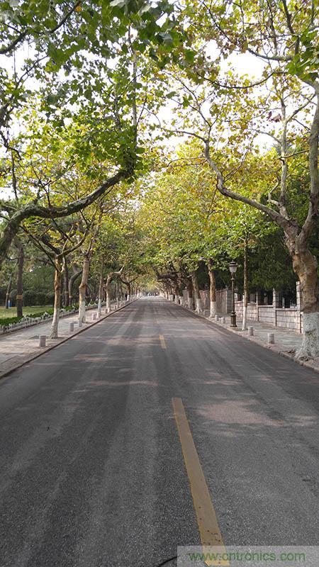 業(yè)界良心 LG V10 評(píng)測(cè):剛毅、冷峻，不失人性化