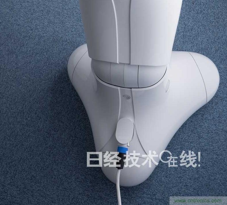 拆解筆記本不過癮，那就來拆拆日本情感機器人吧！