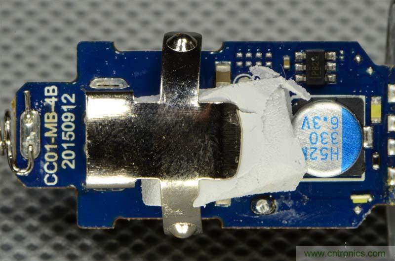 小米車載充電器拆解評(píng)測(cè)：49元能讓這枚&ldquo;子彈&rdquo;飛多遠(yuǎn)？