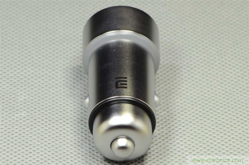 小米車載充電器拆解評(píng)測(cè)：49元能讓這枚&ldquo;子彈&rdquo;飛多遠(yuǎn)？