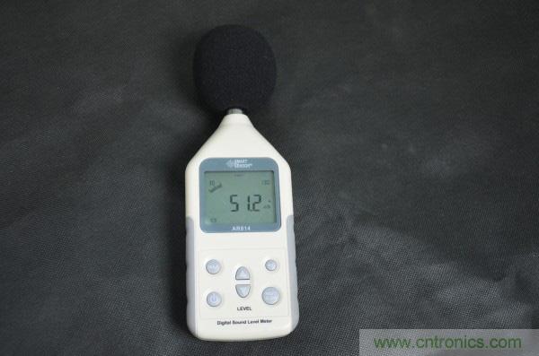 只有奶瓶大小的閃電去漬小神器 &mdash;&mdash;海爾咕咚手持式洗衣機