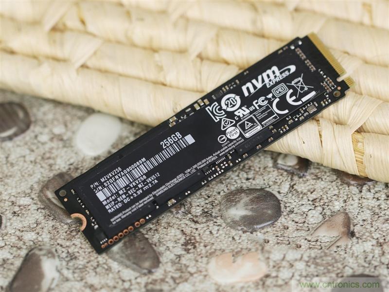 真的性能過剩？揭秘 CPU 對 SSD 的影響