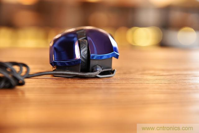 左手寫愛，右手寫他&mdash;&mdash;從此鍵盤鼠標不分家！