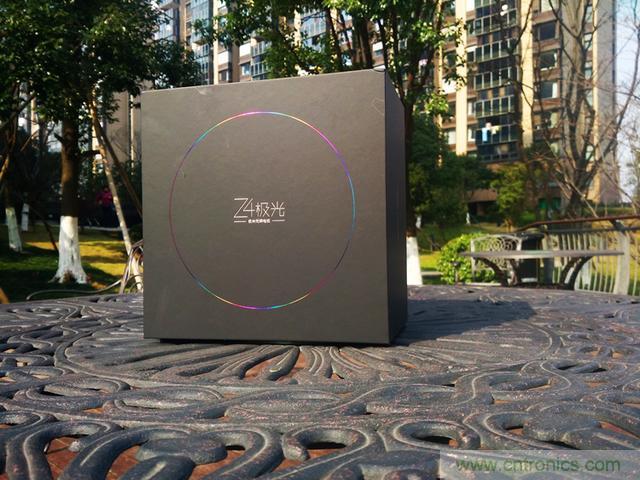 無屏電視時代已然來臨，客廳你做好準備了嗎？