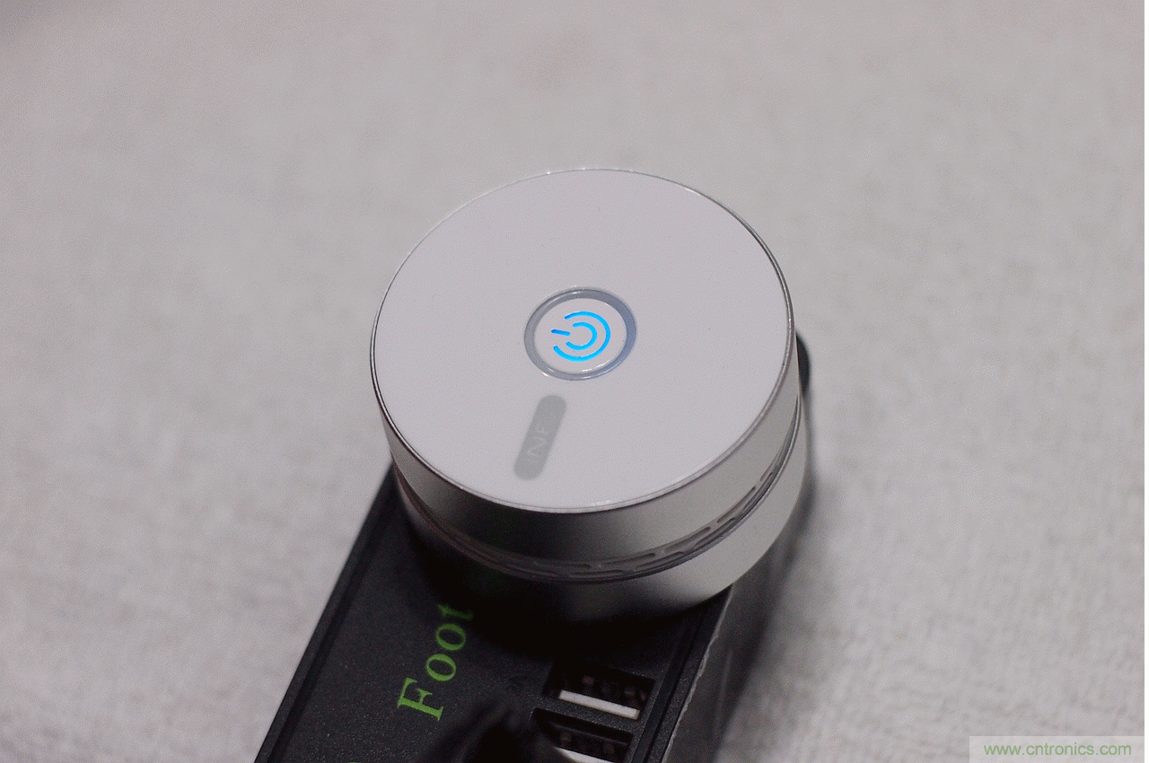 路由器也跟風(fēng)玩分體設(shè)計，你咋不上天呢？