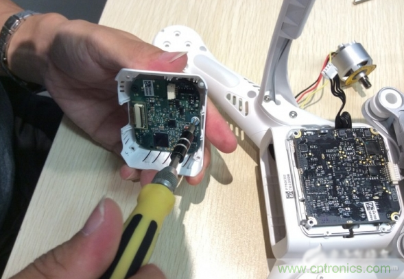 真飛機(jī)拆不著，那就來(lái)拆拆無(wú)人機(jī)&ldquo;鼻祖&rdquo;大疆吧！