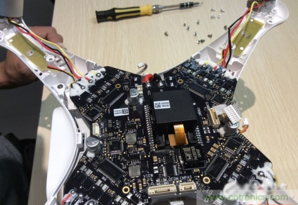 真飛機(jī)拆不著，那就來(lái)拆拆無(wú)人機(jī)&ldquo;鼻祖&rdquo;大疆吧！