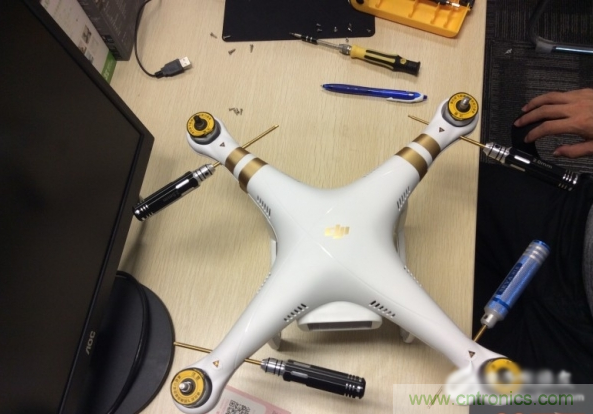 真飛機(jī)拆不著，那就來(lái)拆拆無(wú)人機(jī)&ldquo;鼻祖&rdquo;大疆吧！