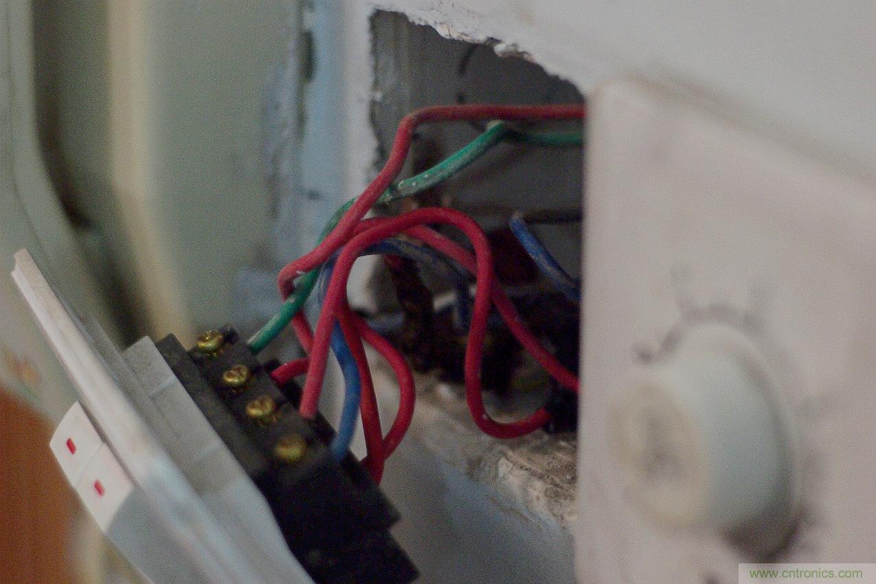 星球大戰(zhàn)原力釋放，無線控制易如反掌