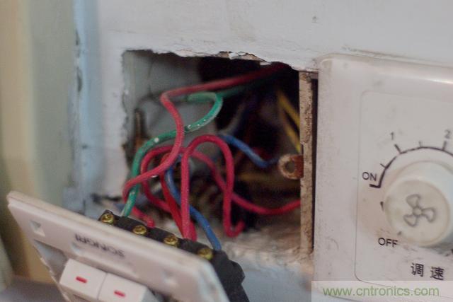 星球大戰(zhàn)原力釋放，無線控制易如反掌