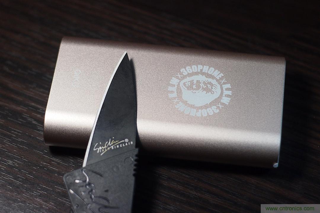 移動電源也玩雙引擎？快到你想象不到