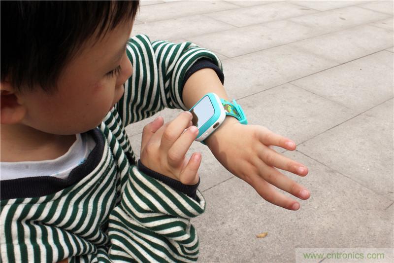 別讓《失孤》重演，360兒童手表幫你定住家中小頑童！