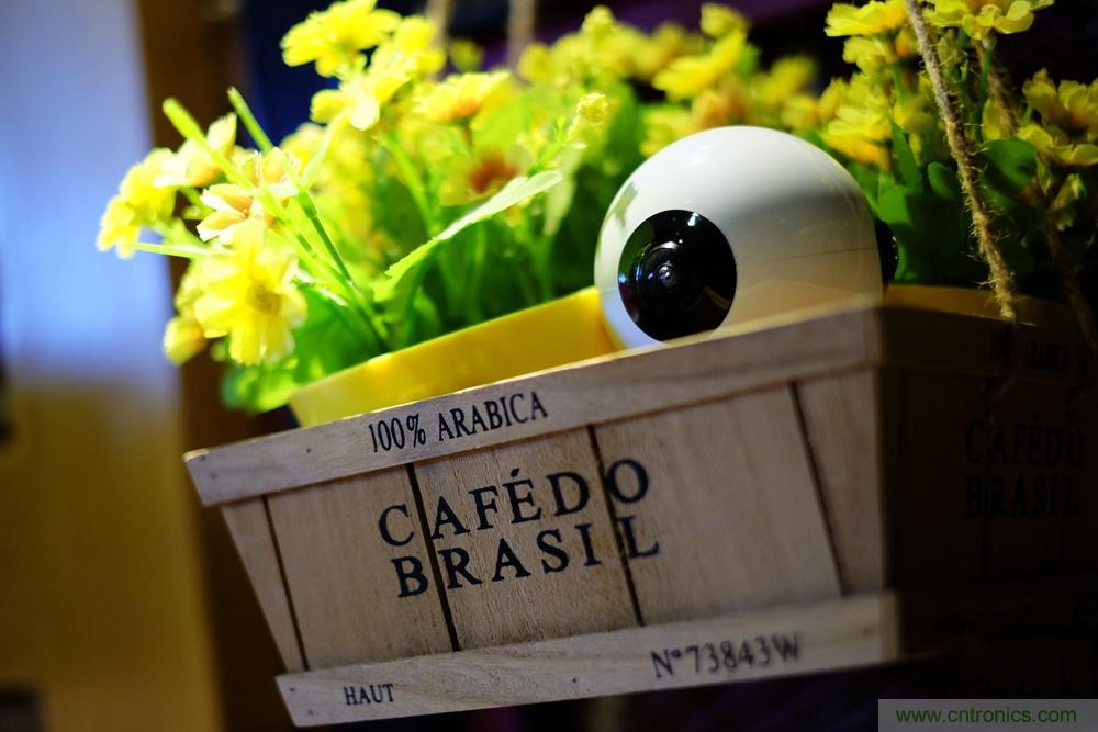 造型神似BB8，讓照片翻滾起來&mdash;&mdash;暴風(fēng)魔眼