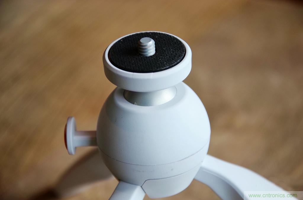 逼格滿(mǎn)滿(mǎn)的相機(jī)便攜三腳架，三足鼎立才安全