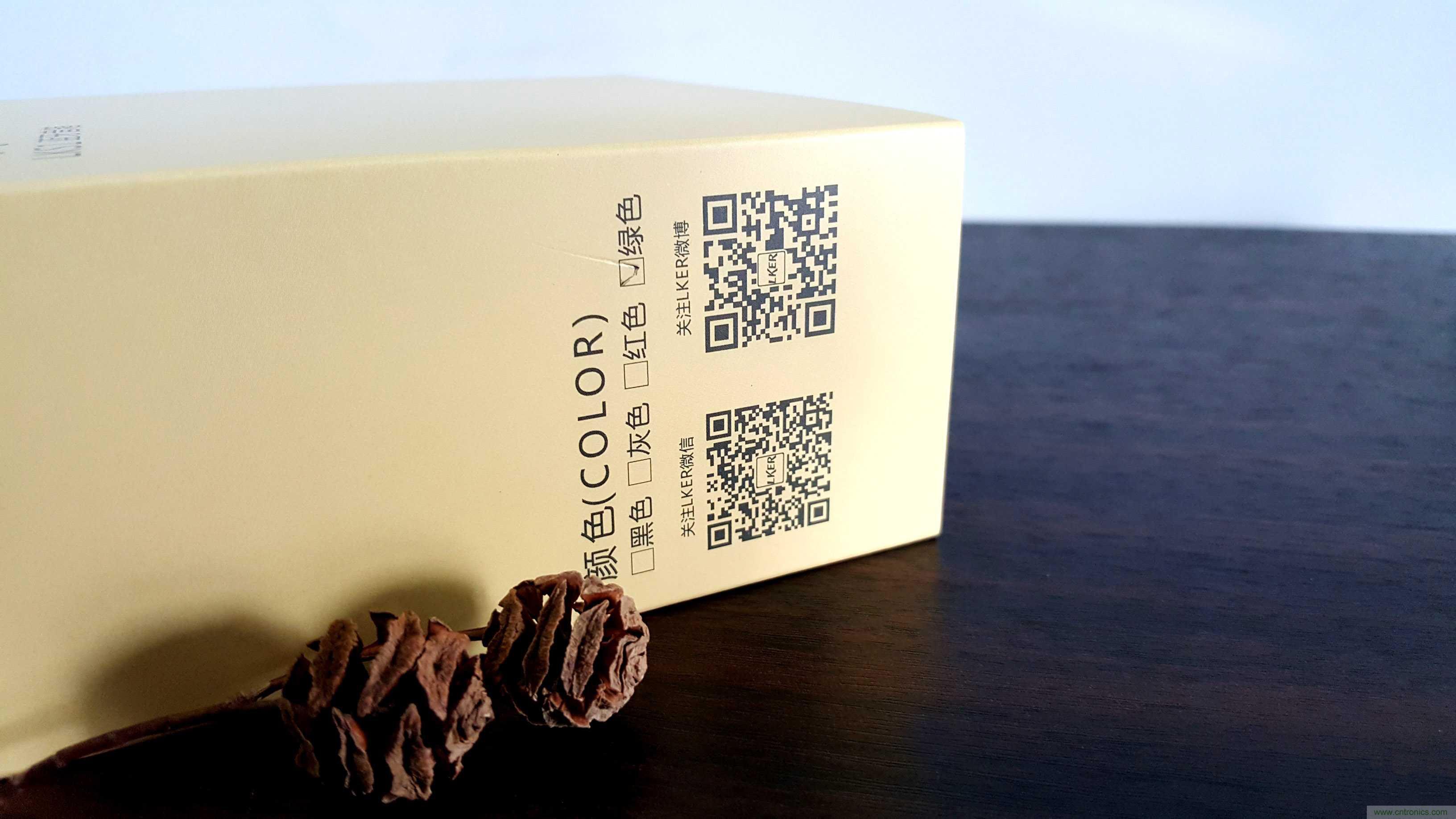 搞怪&ldquo;美人魚&rdquo;盡享靈克藍(lán)牙音箱的天籟之音！