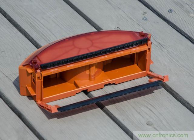 智能導(dǎo)航掃地機(jī)器人，以內(nèi)更靠譜！