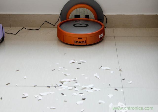 智能導(dǎo)航掃地機(jī)器人，以內(nèi)更靠譜！