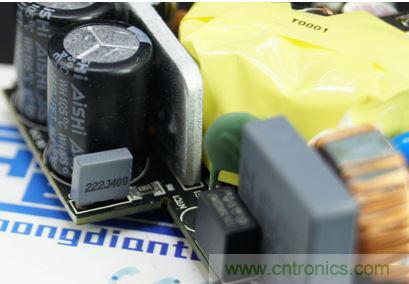 69元小米4口USB充電器詳細(xì)拆解，看完你也能DIY一個(gè)