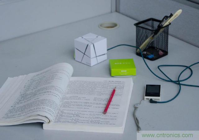 洛斐創(chuàng)意藍(lán)牙音箱，光與建筑點綴生活