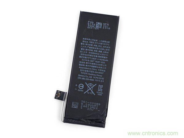 有什么地方?jīng)]有變？iPhone SE真機(jī)拆解